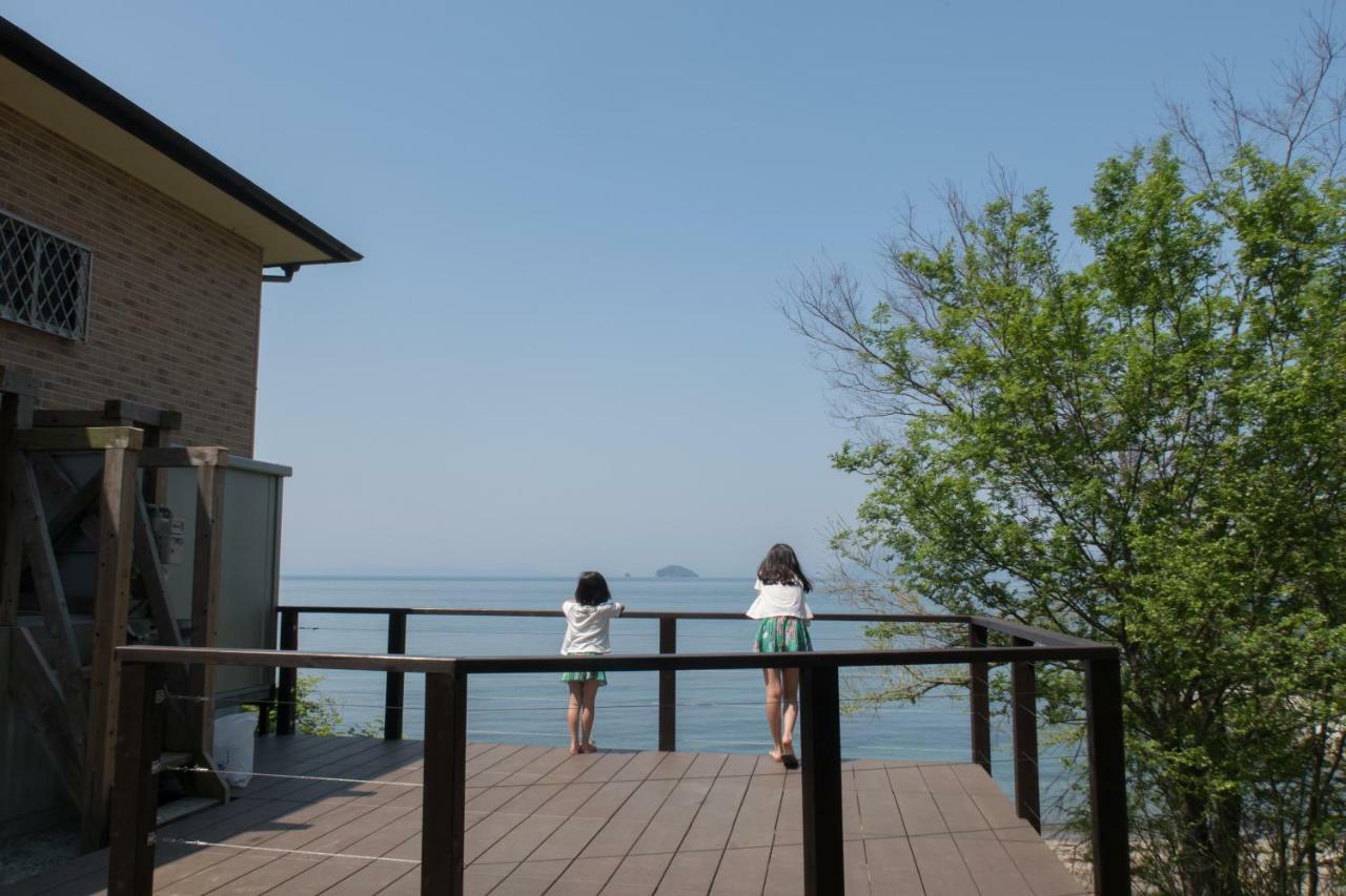 Villa Chillon Шодошима Екстериор снимка